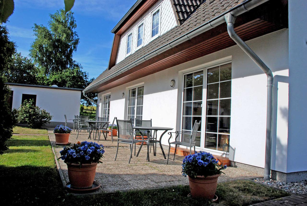 Ferienwohnungen An Der Hagenschen Middelhagen Buitenkant foto